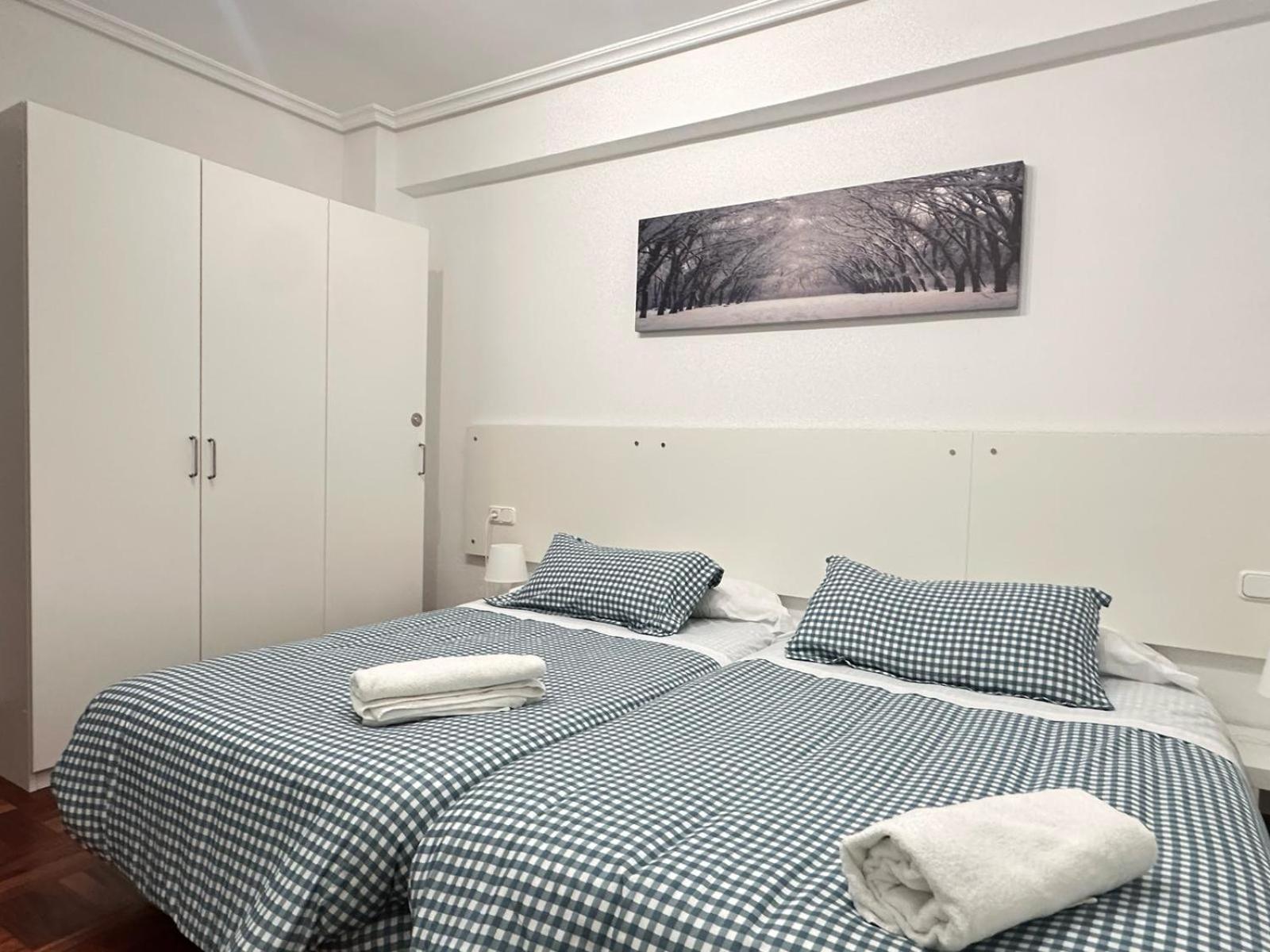 Zarautz Centro Garaje-Parking-Free Appartement Buitenkant foto
